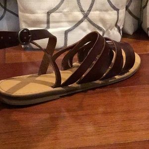 American Eagle Sandals